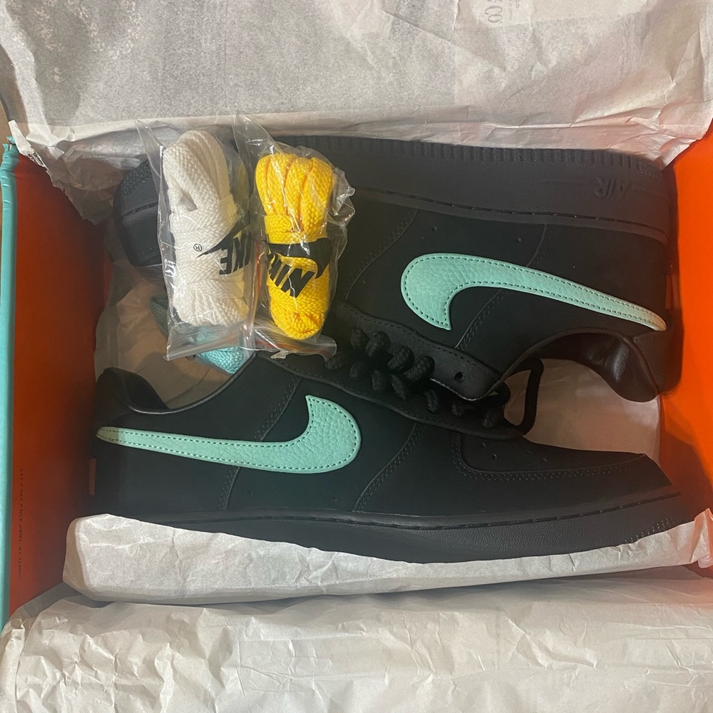 Nike Air Force 1 Tiffany & Co.